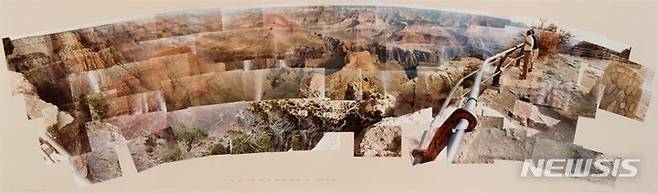 [서울=뉴시스]데이비드 호크니, 레일이 있는그랜드 캐년 남쪽 끝, 1982 년 10 월, 1982, 사진 콜라주, 95× 334cm