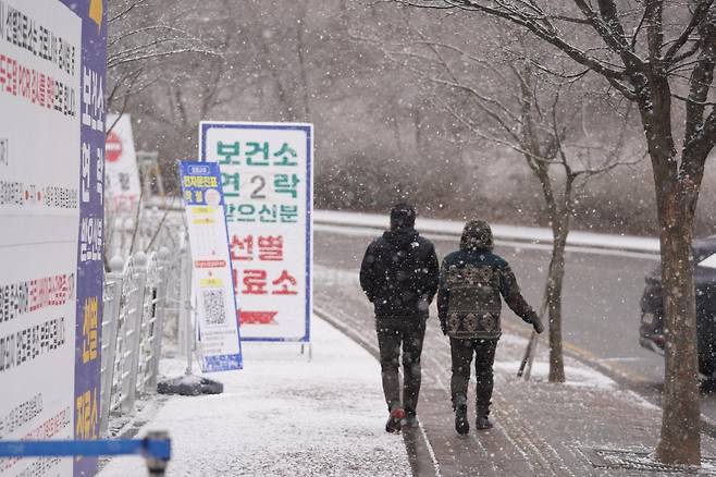 검사소로 향하는 발길 [천안시 제공. 재판매 및 DB 금지]