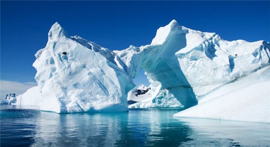 세계 최대 크기의 빙산이 녹아 대량의 담수가 바다로 유입됐다. 사진은 기사 중 특정표현과 관계없음. [사진제공=NASA]