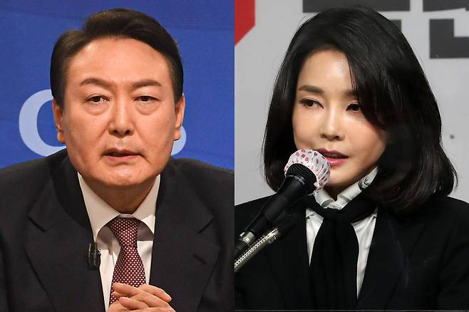 (왼쪽부터) 윤석열 국민의힘 대선 후보, 윤 후보의 부인 김건희 씨 / 사진=국회사진기자단, 연합뉴스