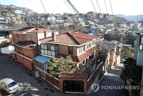 서울 종로구 평창동 고가 단독주택 밀집 지역 [연합뉴스 자료사진]