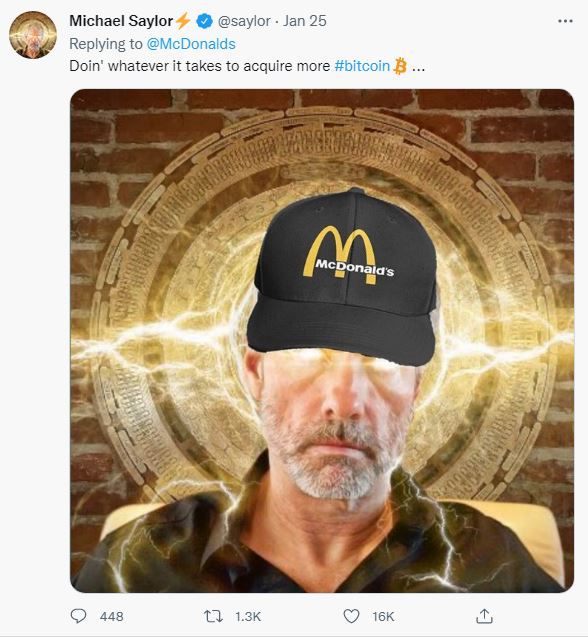 마이클 세일러 마이크로스트레티지 CEO가 25일(현지 시각) 맥도날드 트위터 공식 계정에 남긴 자조적 풍자글과 사진. /트위터