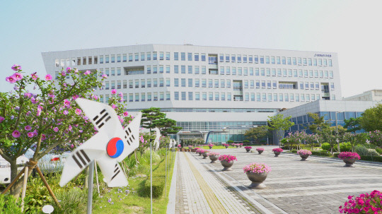 충남지역에 초·중학교 5곳이 신설된다.충남교육청 전경사진=대전일보 DB