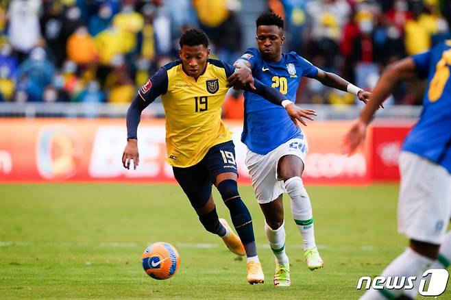 브라질과 에콰도르는 1-1로 비겼다. © AFP=뉴스1