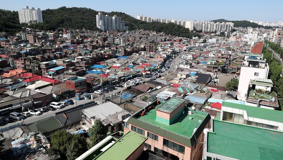 서울시가 관악구 신림1구역에 신속통합기획을 적용해 정비사업을 추진 중이다. 관악구 신림1 재정비촉진구역 일대 모습. 연합뉴스