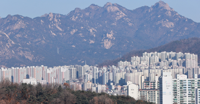 서울 마포구에서 바라본 아파트 단지 모습. [연합]