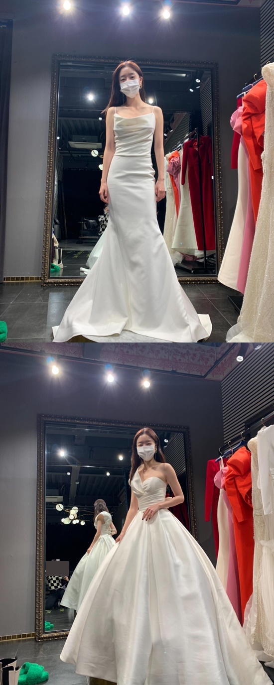 Han Sun-hwa posted a picture on his 27th day with an article entitled Beauty sister who dresses well.The photo shows a picture of Han Sun-hwa, who shows off her pure white dress.Han Sun-hwa poses in various dresses and is engaged in fitting. Her innocent appearance attracts attention.On the other hand, Han Seonhwa will appear on TVNs new entertainment program Sander City Women, which will be broadcasted on February 11th.Photo: Han Sun-hwa Instagram