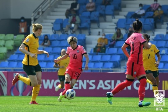 지소연(10번) 경기 모습
[대한축구협회 제공]