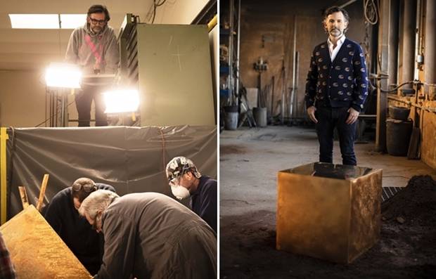 큐브는 스위스 아라우 한 주조공장에서 탄생했다. 엄청난 양의 금을 감당할 만한 가마가 없어 작가는 특수제작 가마에서 큐브를 찍어냈다. 1100도에서 골드바를 녹여 작품을 완성하기까지 4500시간이 소요됐다.