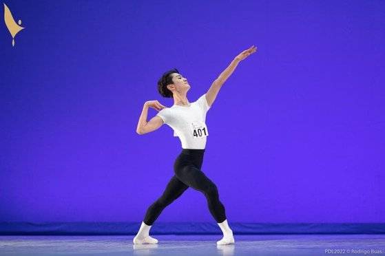 한국인 남자 발레 무용 꿈나무들의 기량도 눈부십니다. 사진은 이승민 학생. [Prix de Lausanne official photograph]