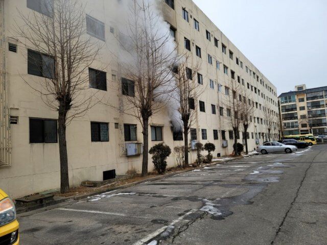 화재가 발생한 부천 송내동의 한 아파트.