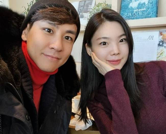 왼쪽부터 윤남기, 이다은