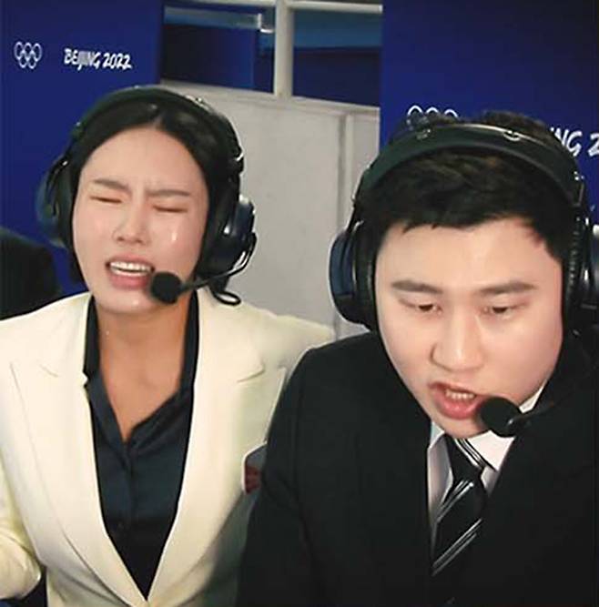 2022 베이징 동계올림픽을 통해 KBS 해설위원으로 데뷔한 이상화(사진 왼쪽). 이상화는 후배 선수들을 향해 반말 등으로 공과 사를 구분하지 않는다는 논란에 휩싸였다. KBS 제공