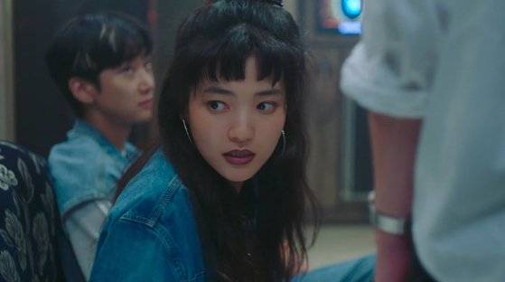 '스물다섯 스물하나'