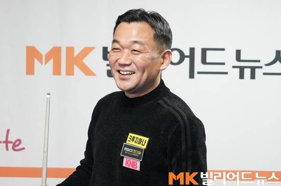 김위원은 중계때와 같이 항상 밝고 유쾌한 모습이었다.