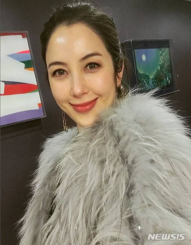 [서울=뉴시스] 이지안. 2022.02.26. (사진= 이지안 인스타그램 캡쳐) photo@newsis.com*재판매 및 DB 금지