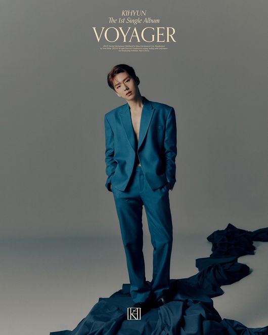 Group Monsta X (MONSTA X) Wait has started a full-scale solo summertime.Wait recently posted a series of concept photo Voyager versions of the first single VOYAGER (Voyager) through the Monsta X official SNS channel.First, Wait in the photo, which was released on the 27th, attracted attention with its unique shirt with the details of the mother-of-pearl button.In addition to costumes, he also featured a traveler who had just started traveling as a title through props such as compass and suitcase.In the photo, Wait showed a bolder appearance.The muscles and chic expressions that catch the attention of the blue suit double the strong charm, and the trip to Waits music world view through the blue cloth that blends well with the coat is also sensibly expressed.Waits VOYAGER set the setting that traveler Wait travels through various worlds and meets Wait who lives in the world.It is expressed as a word that implies his own story, and Wait is expected to show fresh charm as a solo vocalist by expressing his world as music by taking on the role of guide of this album.The album and the title VOYAGER of the same name are a pop number genre with attractive yet addictive bass and guitar sound.Waits cool vocals on the rocking band sound are combined to help many people feel tired.In addition, Wait is also known for his role as an artist who has grown up by posting his name on the song (COMMA) (Comma) with British singer-songwriter Etham (Etham).While both the Voyager version of the concept film and photo will be unveiled and the Waits journey will be announced, the Somewhere (Thumbware) version of the promotion will add to the question of how to meet with fans.Waits first single, VOYAGER, will be released on March 15 at 6 pm on various online music sites.starship entertainment