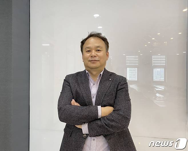 박재구 래피젠 대표가 경기도 수원시 공장 회의실에서 인터뷰를 하고 있다. © 뉴스1 신윤하 기자
