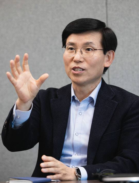 최재섭 에스코어 대표 D파이오니어 인터뷰. 







이슬기기자 9904sul@