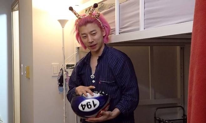 [서울=뉴시스] '나혼산' 곽윤기 2022.03.03 (사진= MBC '나 혼자 산다' 제공) photo@newsis.com*재판매 및 DB 금지 *재판매 및 DB 금지