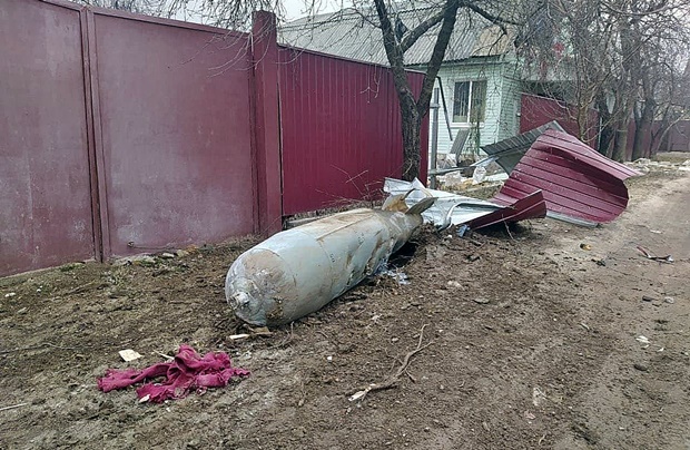 우크라이나 체르니히우주 군사행정장관 바체슬라우 차우스는 러시아군이 민간인 주거지역에 폭탄을 투하했다고 성토했다./출처=바체슬라우 차우스 체르니히우주 군사행정장관
