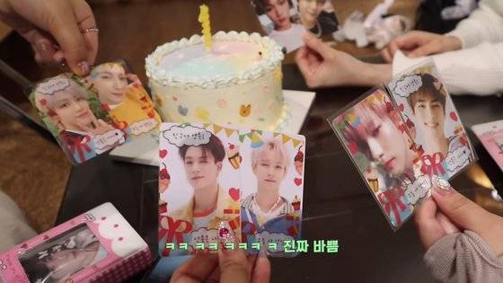 유튜브 채널 'Oh! 메이비'의 '생일카페 준비 브이로그' 영상의 한 장면. [유튜브 화면 캡처]