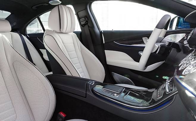 더 뉴 메르세데스-벤츠 CLS