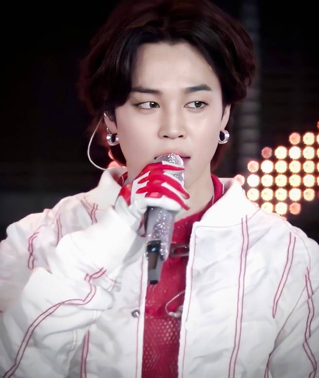 '시대의 상징' 방탄소년단 지민, GLOBAL IT BOY JIMIN 브라질TV 트렌드 분석..세계가 탐내는 '원톱'