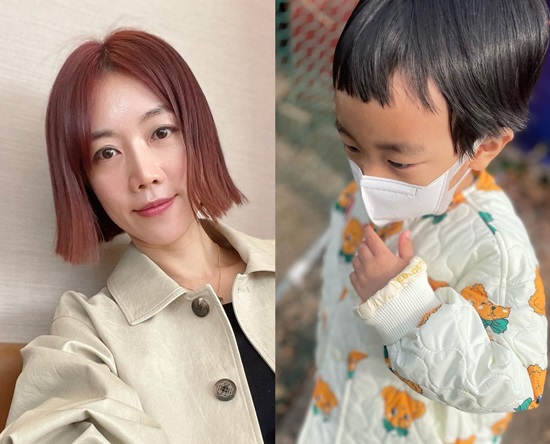 Seo Hyun-jin worried about son who is having trouble going to kindergartenOn the 17th, Seo Hyun-jin posted a long article on his instagram starting with the phrase I was so busy with my mother that I was not feeling well every time I went to school ... I rushed to visit this morning.Worried about his son, who did not like to go to school, Seo Hyun-jin arrived at kindergarten early in the morning for his son and had time for him.Seo Hyun-jin said, I go in and weep again. Why do not you like it? I do not want my mother to go to Hani Kindergarten to help me if my mother knows why.More than two weeks after sending his son to kindergarten, Seo Hyun-jin said, I am worried about the sudden change in the environment for a baby who is too young.Should I be wearing more or would I go to play school? Lets find out now. Normal procedure for all the other kids.It is so difficult for me to be a mother for the first time in two years. Meanwhile, Seo Hyun-jin, a former MBC announcer, married an otolaryngologist in 2017, and has a son.I thought it was because I was so in a hurry with my mother that I felt bad every time my child came to school.I arrived comfortably and watched the cocoon in my favorite chicken coop, picked up the tree branch dinosaur, and went to the playground where my brother played.Mom, I hate this. Im sorry. Im going home. Yangjaecheon. I hate it.Haru A child who was talking to himself with a dinosaur all day has lived in a classroom with Haru 5 hours 15 friends for two weeks.I think you sit at a desk with a transparent partition, take classes, eat rice (you can not eat alone) change diapers, and relax and play in the middle.Its a sudden change in the environment for a baby too young. Im not worried about it.Im glad Im so nervous to meet a teacher who is so good.In a conversation with Sam, he often slips off his chair, puts his legs on his desk, stretches (sorry son, its a mothers habit) and tells him that he sleeps on his desk for twenty minutes in the morning.I am still walking, so I keep walking on my toes. I always walk like that in the circle.When I go to school, I say, Baby, Im walking from the heel. I think this is something wrong.Should I be wearing more. Or should I go to play school? Lets find out now. Normal procedure for all the other kids.I dont think this is gonna be okay.It is too difficult for me to be a mother for more than two years because everything is the first time.Morning Tears After SendingPhoto: Seo Hyun-jin Instagram