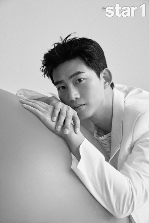 Group 2PM member and actor Ok Taek-yeon decorated the cover of the April issue of At Style.Ok Taek-yeon has attracted the praise of the staff by emitting various charms that go between chic and sweet in this picture.He is in the midst of filming the OCN drama Blind, which is scheduled to air in June this year.In the mystery thriller and socially accused drama Blind, Ok Taek-yeon played the role of Ryu Sung-joon, a detective in the homicide squad.Im going to be back in a serious, heavy-hearted atmosphere, so please look forward to it.Ok Taek-yeon, who was known as the Celebrity Leader of the Entertainment Industry, also revealed his own liquor. It seems that the rumor has spread wrong.In the past, sheep was important, but nowadays I have become serious about drinking. I think its time for you to take care of the economy because your parents have it, he said.Im thirty-five, but I still have my allowance, he laughed.Ok Taek-yeon also spoke about the nickname Fashion Terrorist. I am not the same. These days, TPO is important.I think the sense has not improved compared to the past. On the other hand, more pictures and interviews of Ok Taek-yeon can be found in the April issue of Star & Style Magazine at Style.