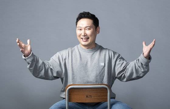 '자연인' 이승윤이 아니라 '개그맨' 이승윤으로 무대에 선 것만으로도 좋았다는 이승윤(45)은 "산에서 정상만 보고 가면 힘들지만 발 앞만 보고 한 발씩 가면 어느새 정상인 것처럼, '개승자로 뭔가 해내야지' 하지 않고 '한 라운드를 잘 하자'고 생각했더니 결국 우승까지 왔다"고 말했다. 권혁재 기자