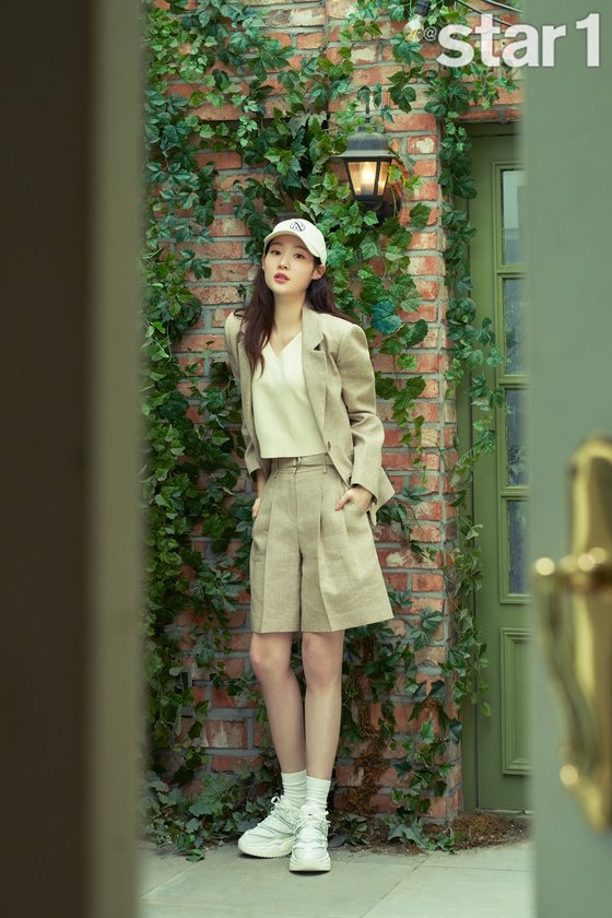 Jung Chae-yeon looked back on seven years after his debut.Jung Chae-yeon showed off his lovely charm through the picture of April 2022 with On-on.Jung Chae-yeon, who will play Na Ju-hee, who is the daughter of a chaebol but is full of justice, said, Joo-hee is the daughter of a chaebol, but she is full of justice and brightness.It is strange to see it because it is a daughter of a rich family who is honest and dignified. Jung Chae-yeon has been in his seventh year of debut.I think its been a while since I debuted, but the time was really fast, said Jung Chae-yeon, who said, I felt that time was running faster than worrying about my age in my mid-20s.When asked why he always tried in various fields such as acting and music, he said, It seems to be because of the heart that I want to work hard rather than because there is a reason. He also showed himself a cool side.