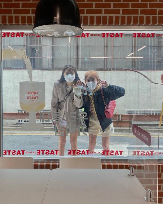 설현과 지민/사진=설현 인스타그램