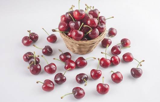 체리 중에서도 특히 효능이 많기로 소문난 품종인 타트 체리는 많은 이들의 관심을 받고 있다