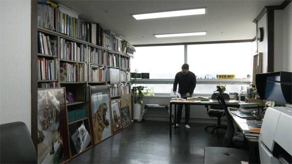 '호랑이 사진작가' 김신욱의 작업실