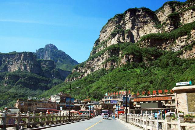 태행대협곡 초입의 린저우 스반옌 진. Ⓒ최종명