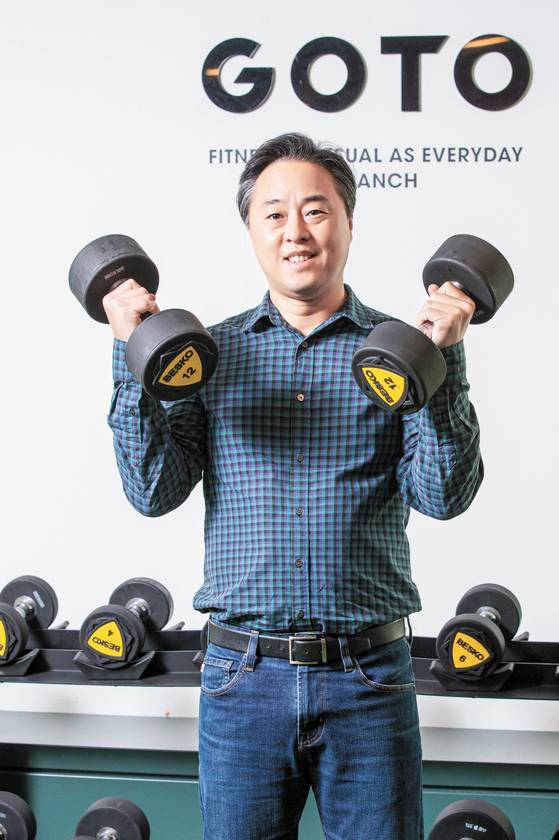 신용불량자 출신으로 맨바닥에서 시작해 GOTO피트니스를 일으킨 구진완 대표는 “소상공인과 대기업을 잇는 중간 고리가 중기업이다. 외식·여행·레저 등 각 분야에서 중기업이 성장해 비즈니스 생태계를 키워갈 수 있도록 정부에서 좀 더 관심을 가져줬으면 좋겠다”고 말했다. 최영재 기자