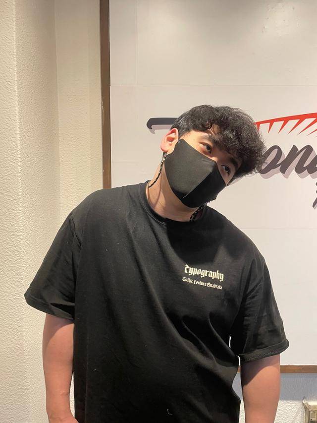 상부승모근 스트레칭. 비욘드 피트니스 제공