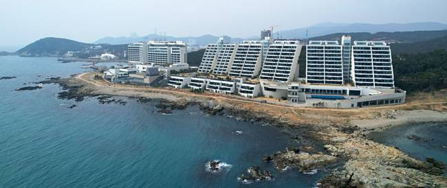 기장을 대표하는 고급 리조트 단지 아난티코브.