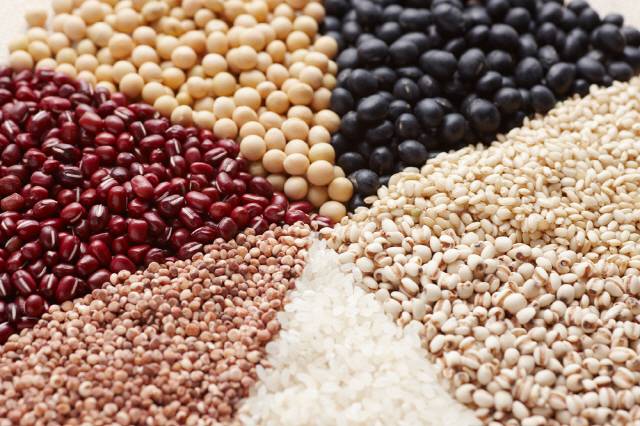 도정하지 않은 (거친) 곡류가 GABAㆍ감마-오리자놀 등 웰빙 성분을 더 많이 보유하며, 항산화 활성도 더 높다는 것이 밝혀졌다./클립아트코리아 제공
