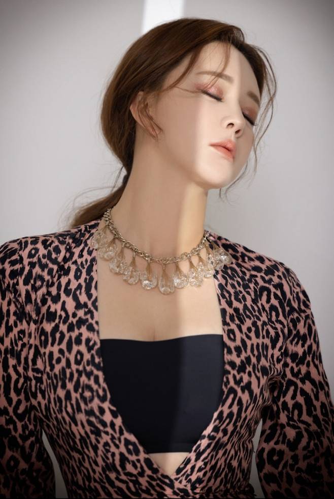 금잔디. 올라엔터테인먼트