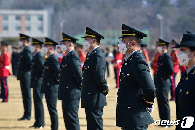 지난달 3일 오전 육군학생군사학교에서 2022년 학군장교 임관식이 진행되고 있다.(육군 제공) 2022.3.3/뉴스1