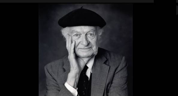 라이너스 폴링은 과학과 다른 분야에서 노벨상을 2번 수상한 유일한 인물이다. 위키피디아 제공