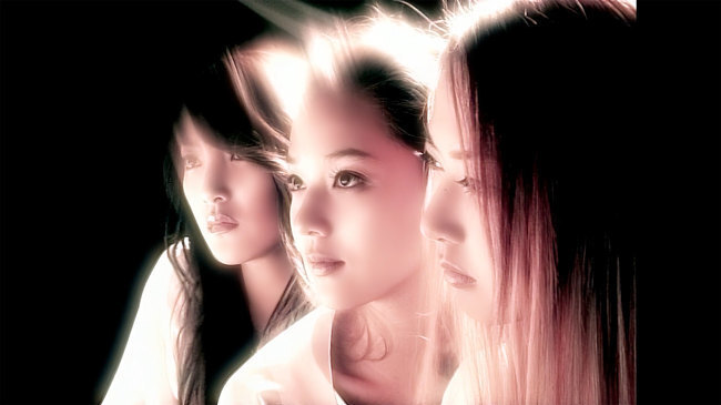 The music video for the Re The Master was released, which was released with a hit song Show Me Your Love by Legend girl group S.E.S. (Sea, Eugene, Shue).The Master music video, Show Me Your Love, released on the YouTube SMTOWN channel on April 14, caught the attention of the audience because it was able to re-appreciate the original song with warm and emotional atmosphere with high-definition video and high-quality sound source.Holding in a Wrapping (Show Me Your Love) is a S.E.S. regular 4th album title song released in 2000 and is a song featuring beautiful lyrics and solid singing skills from members.He was loved by the top of various music broadcasts.SM Entertainment has been upscaling and releasing music videos and sound sources of Legend artists, which have been produced directly for the past 25 years through the Remastering Project, in a format suitable for digital platforms.