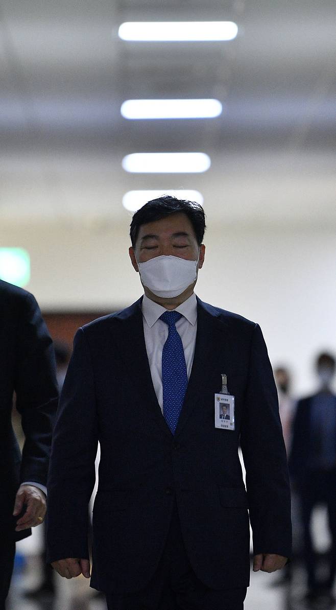 김오수 검찰총장이 19일 오후 국회에서 열린 법제사법위원회 법안심사제1소위원회 회의에 출석하고 있다.&nbsp; &nbsp;국회사진기자단