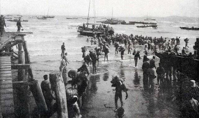 랴오둥반도에 상륙하는 일본군. 러일전쟁 승리 이후 일본은 한반도를 차지한 데 이어 만주를 탐냈다. 사진 출처 위키피디아