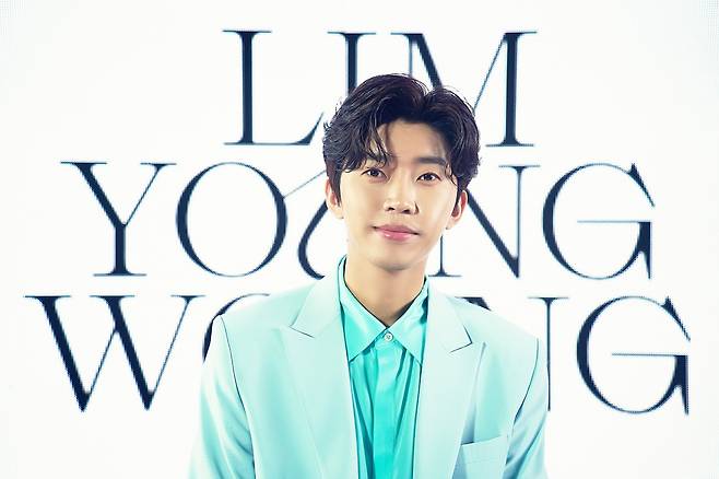 Lim Young-woong, who wrote a new history in Singer life with Mr. Trot, has returned.The title of Trot Singer is taken off and the ballad Singer who competes with deep emotion stands out.Lim Young-woongs debut album, which will be released six years after his debut, features 12 songs, including Can I Meet Again, in which Singer transfer participates in writing and composing and Jung Jae-il has added strength to string arrangements.Song Bong-ju of the biker landscape participated in the song work, as well as Park Sang-chul, Dick Feng Kim Hyun-woo and Yoon Myung-sun, who were written and written by Trot Singer Sulundo, contributed to Lim Young-woos first album.Through this album, he is determined to show more diverse aspects.I want to show you a variety of genres without any awkwardness, not just a singer confined to one genre, said Lim Young-woong, and I thought I wanted to get closer to the public with my song.The process of making a record was not easy. It was a burden as it was the first regular album.I was thinking that I was not enough to make it all, so I was back in the first place, he said. I focused on all the focus on the idea of ​​focusing on the album.I dont have the perfect satisfaction, as everything does, but I think I can tell you that Im still a little satisfied because I did my best.Lim Young-woong, who had a solid fandom as well as an idol group with Mr. Trot, said his hero was of course a heroic family.Im here because of the fans who always give me a lot of love and interest, he said.He is preparing for the All States tour to start on the 6th and is looking forward to meeting with fans.I want to see and communicate with my fans close by focusing on the All States tour concert with Singer Lim Young-woong, said Lim Young-woong. I am preparing hard with responsibility and mission, he said.I wish I could laugh and shout with my fans at the All States tour, and I wish I could come near them with Techang (singing together), he said, adding, Im preparing to make you think Im really playing well and want to see you again when I get home.
