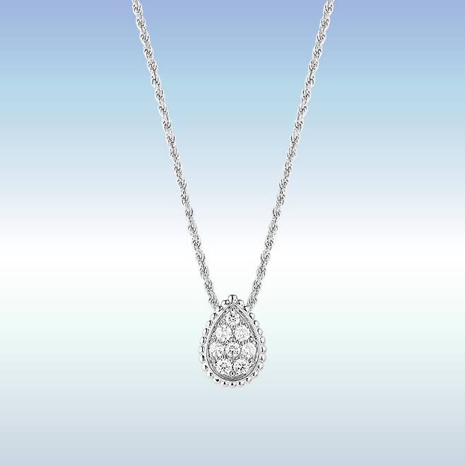 쎄뻥 보헴 펜던트 네크리스 8백만원대 부쉐론.