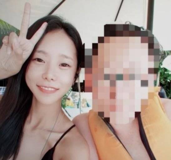 '계곡 살인' 사건 피의자 이은해씨와 남편 윤모 씨. [사진 온라인커뮤니티]