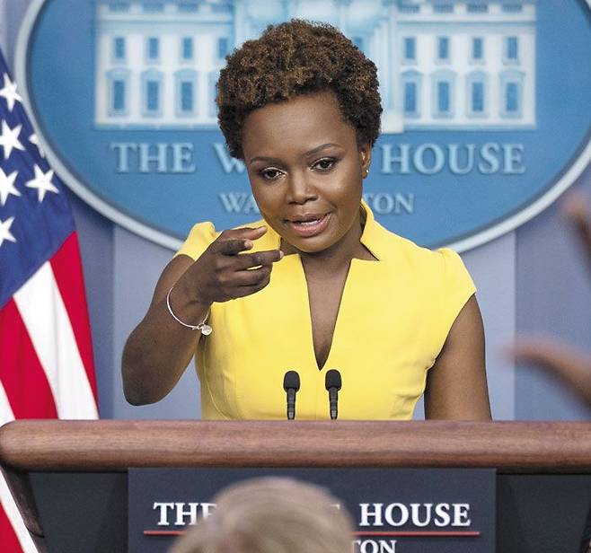 조 바이든 미 대통령은 5일(현지 시각) 카린 장-피에르 미국 백악관 수석 부대변인을 대변인에 임명한다고 보도자료를 통해 밝혔다. /AP연합뉴스